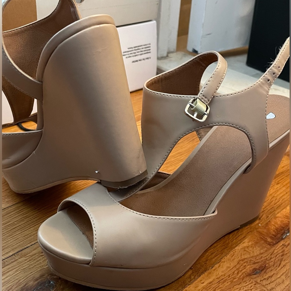BP Wedge Heels